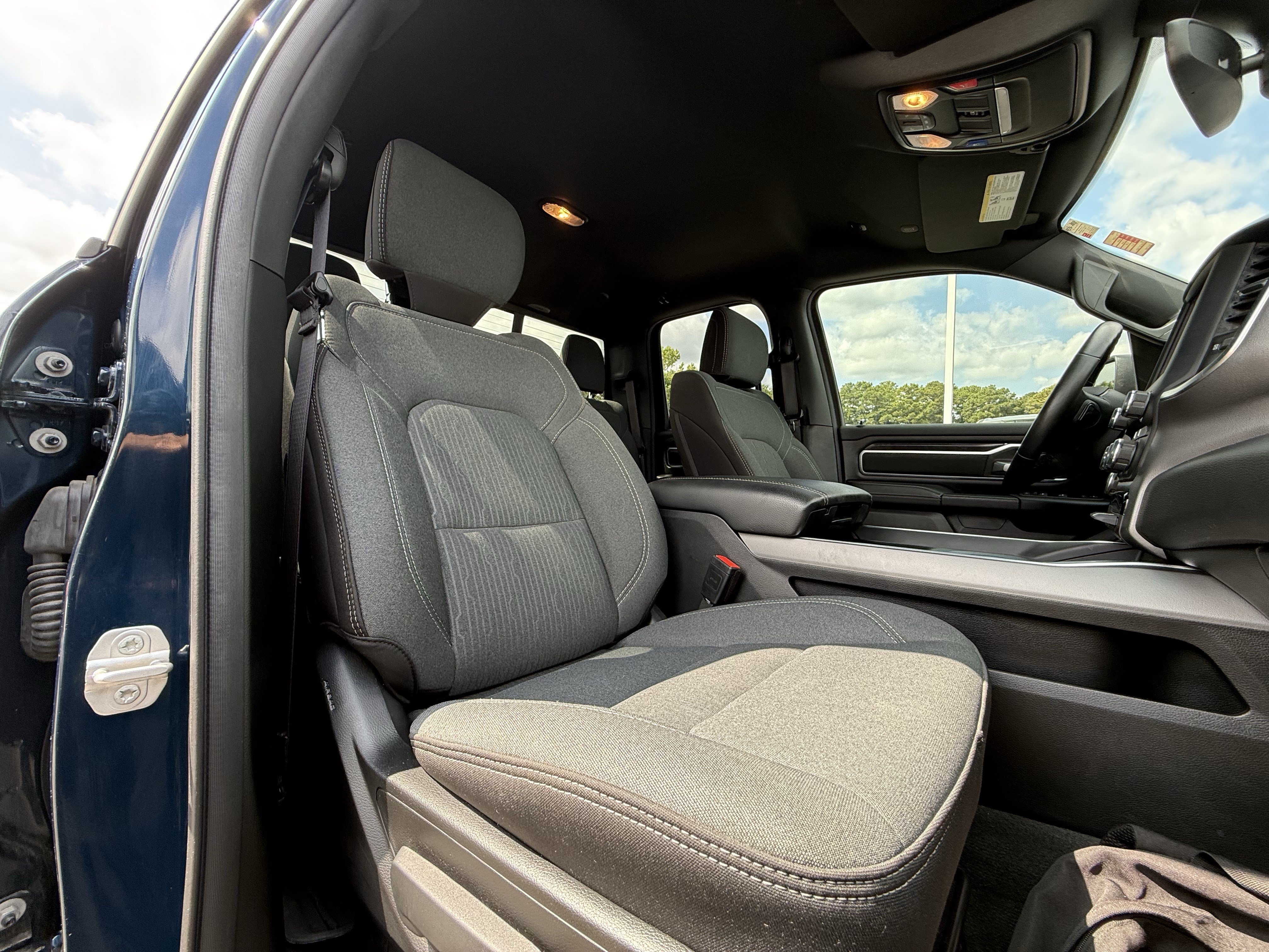 Used 2024 RAM 1500 Big Horn AWD/4WD image 33