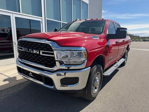 Used 2024 RAM 2500 Big Horn w/ Snow Chief Group AWD/4WD image 3