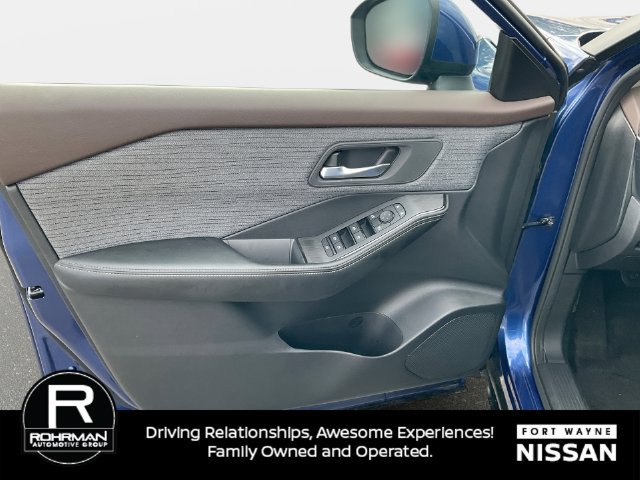 Certified 2023 Nissan Rogue SV AWD/4WD image 30