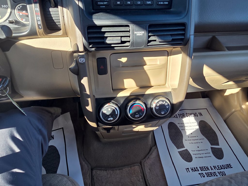 Used 2005 Honda CR-V LX image 15