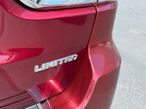 Used 2019 Jeep Grand Cherokee Limited w/ Trailer Tow Group IV RWD image 6