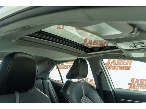 Used 2024 Toyota Camry SE w/ Convenience Package FWD image 3