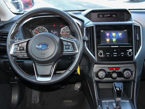 Used 2018 Subaru Crosstrek 2.0i Premium image 18