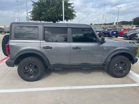 Used 2024 Ford Bronco Black Diamond AWD/4WD image 2