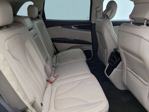 Used 2016 Lincoln MKX Reserve w/ Technology Package image 19