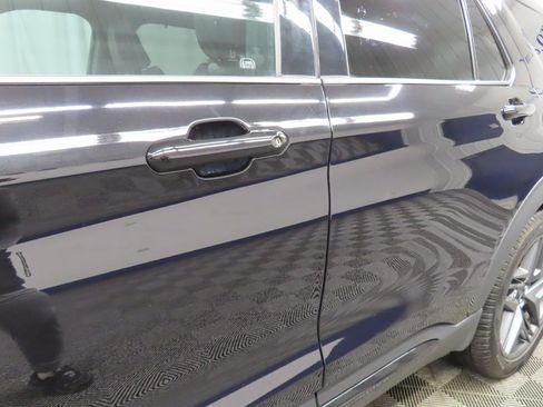 Used 2025 Ford Explorer ST image 39