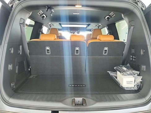 New 2025 Nissan Armada Platinum Reserve image 45