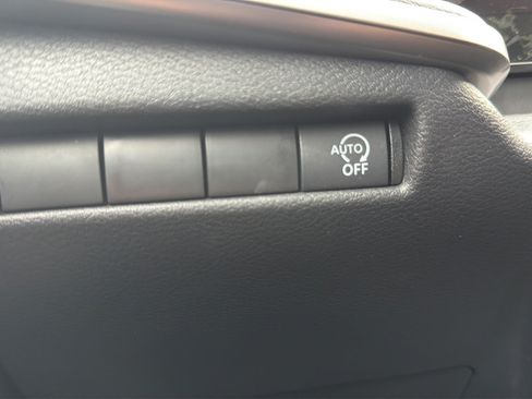 Used 2025 Nissan Kicks S FWD image 16
