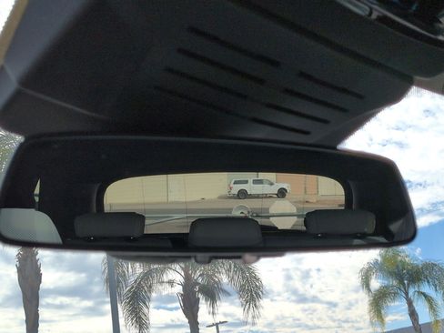 Certified 2024 BMW X5 sDrive40i w/ Premium Package image 27