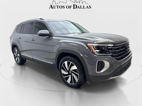 Used 2025 Volkswagen Atlas SEL AWD/4WD image 4