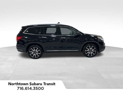Used 2019 Honda Pilot Touring image 2