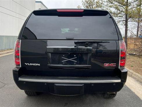 Used 2013 GMC Yukon Denali AWD/4WD image 14