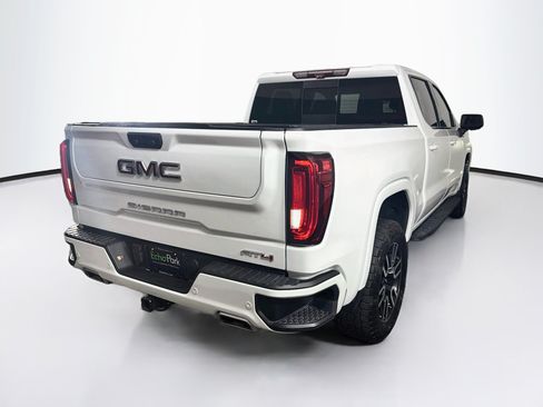 Used 2022 GMC Sierra 1500 AT4 w/ AT4 Premium Package AWD/4WD image 9