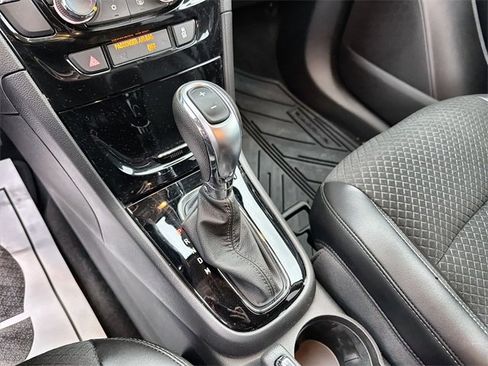 Certified 2022 Buick Encore Preferred w/ Safety Package image 15