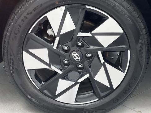 Used 2025 Hyundai Kona SEL FWD image 62