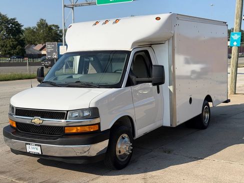 Used 2020 Chevrolet Express 3500 w/ Power Convenience Package RWD image 1