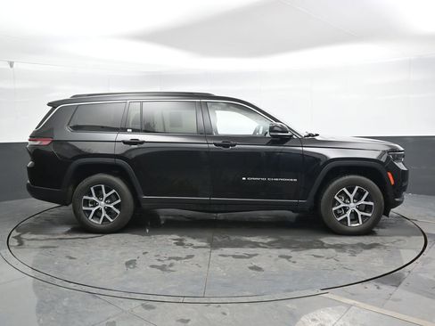 Used 2024 Jeep Grand Cherokee L Limited w/ Luxury Tech Group II image 4
