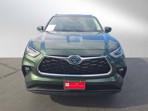 Used 2024 Toyota Highlander Limited image 8