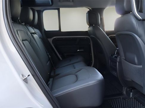 New 2026 Land Rover Defender 110 S image 19