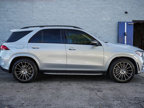 Used 2023 Mercedes-Benz GLE 450 4MATIC w/ AMG Line Exterior image 17
