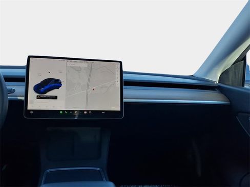 Used 2021 Tesla Model Y Long Range image 14