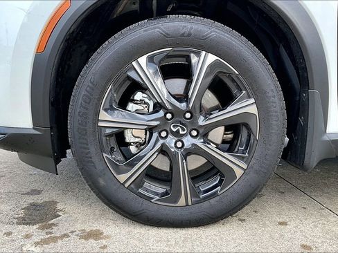 Certified 2026 INFINITI QX60 Autograph w/ Dark Cargo Package image 10