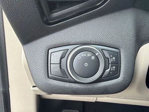 Certified 2018 Ford Escape Titanium w/ Ford Safe & Smart Package FWD image 33