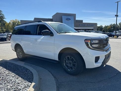 New 2025 Ford Expedition Active image 2