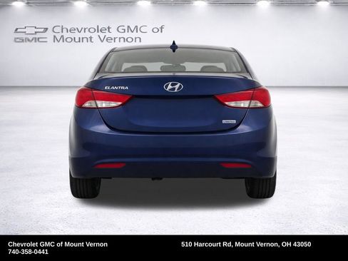 Used 2012 Hyundai Elantra Limited w/ Technology Pkg 5 FWD image 9