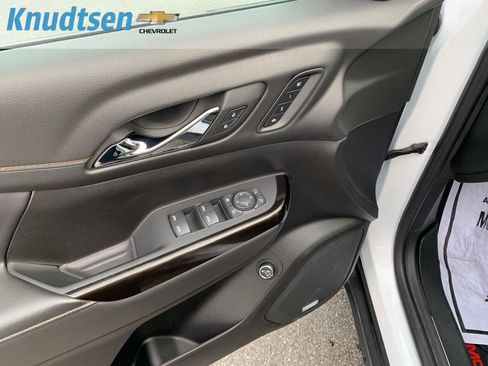 Used 2023 GMC Acadia AT4 w/ Technology Package image 20