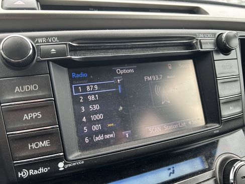 Used 2014 Toyota RAV4 XLE image 21