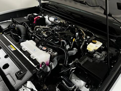 Used 2025 Toyota Tacoma SR RWD image 11