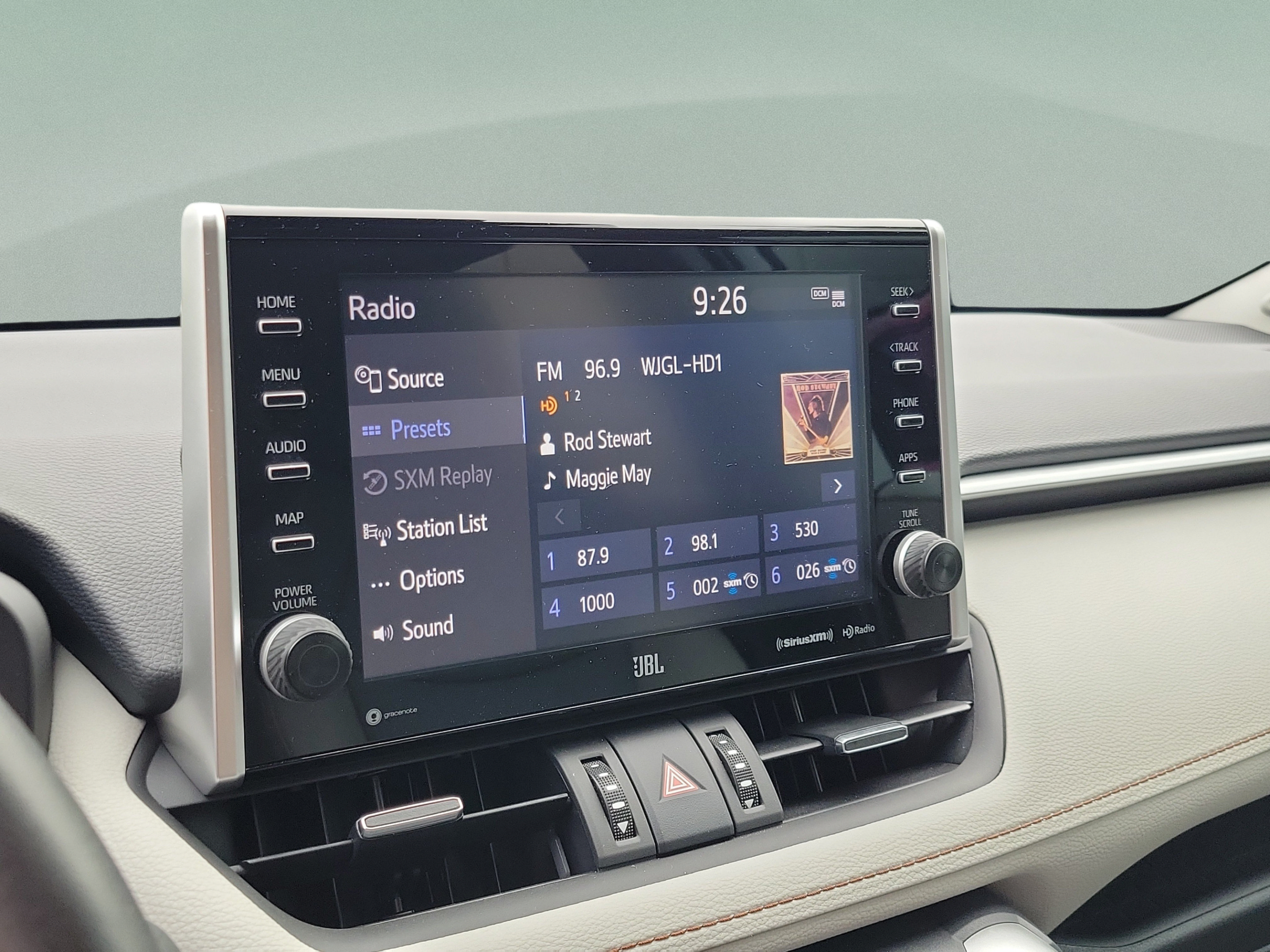 Used 2022 Toyota RAV4 XLE Premium FWD image 14