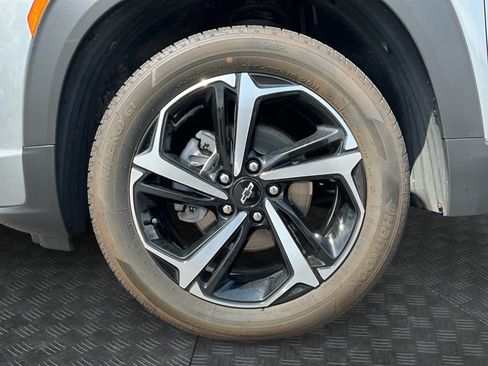 Used 2023 Chevrolet TrailBlazer RS w/ Convenience Package AWD/4WD image 14