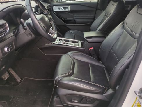 Used 2022 Ford Explorer ST w/ Equipment Group 401A image 16