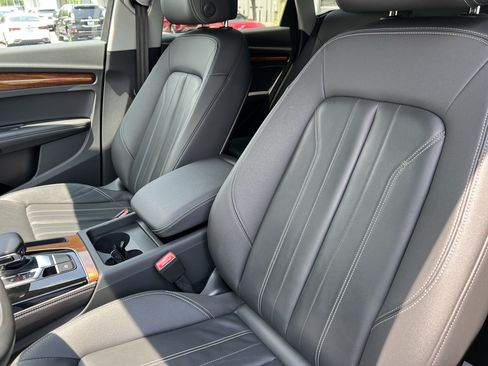 Certified 2023 Audi Q5 2.0T Premium Plus w/ Premium Plus Package AWD/4WD image 16