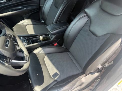 Certified 2022 Jeep Compass Latitude AWD/4WD image 14