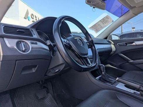 Used 2019 Volkswagen Passat 2.0T Wolfsburg image 15