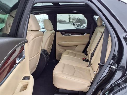 Used 2019 Cadillac XT5 Luxury image 11