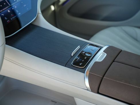 Certified 2023 Mercedes-Benz EQS 580 4MATIC SUV image 22