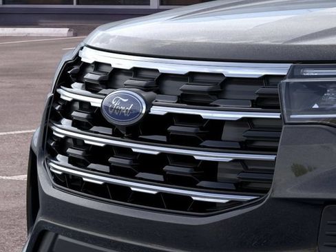 New 2026 Ford Explorer Active AWD/4WD image 17