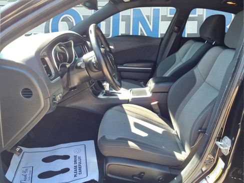Used 2016 Dodge Charger R/T RWD image 17