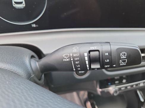 New 2026 Kia Seltos EX FWD image 35