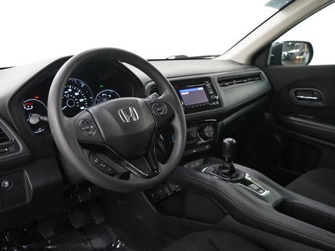Used 2017 Honda HR-V LX image 22