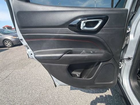 Used 2025 Jeep Compass Trailhawk AWD/4WD image 21