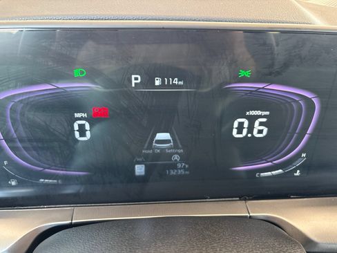 Used 2025 Kia Telluride S FWD image 31