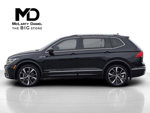 Used 2022 Volkswagen Tiguan SEL R-Line image 3