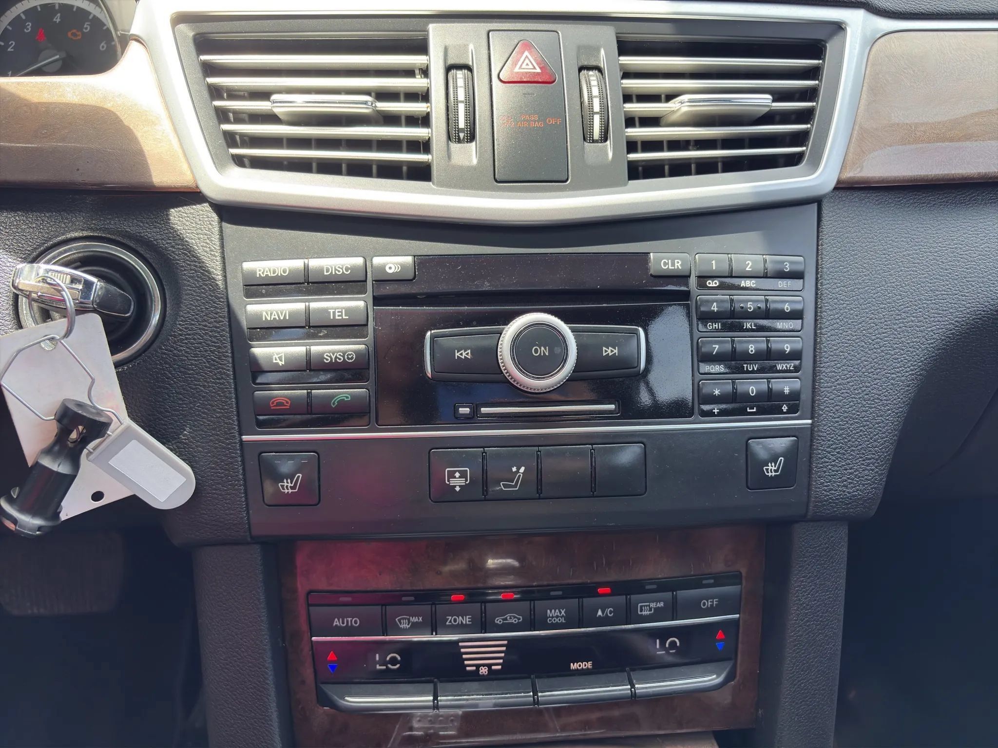 Used 2011 Mercedes-Benz E 350 Sedan image 11