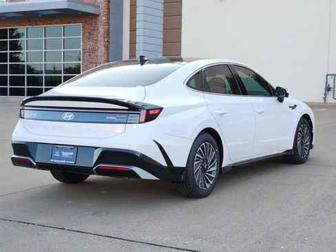 New 2026 Hyundai Sonata Limited FWD image 4