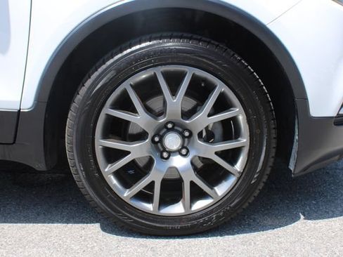 Used 2019 Buick Encore Sport Touring w/ Safety Package FWD image 36